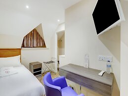 The Gissons Hotel