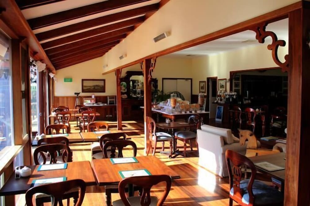 Forest Lodge Resort