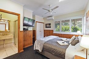 Forest Lodge Resort