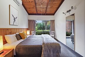Forest Lodge Resort
