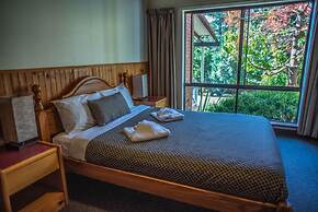Forest Lodge Resort