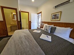 Forest Lodge Resort