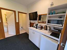 Forest Lodge Resort