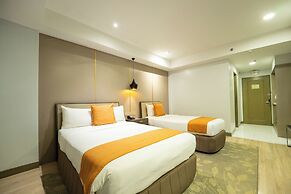 L'Fisher Hotel