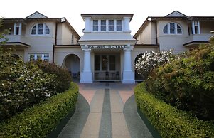 Palais Royale