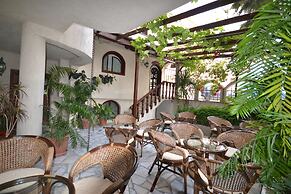 Family Hotel More