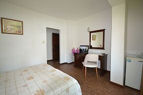 Family Hotel More