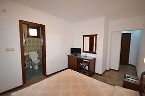 Family Hotel More