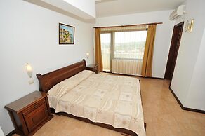 Family Hotel More