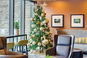 Peaks Hotel & Suites