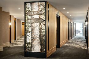 Peaks Hotel & Suites