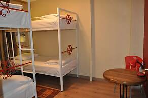 Antique Hostel & Guesthouse