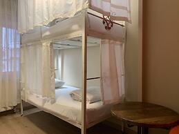 Antique Hostel & Guesthouse