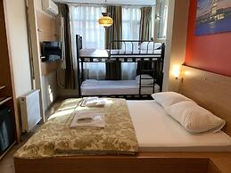 Antique Hostel & Guesthouse