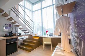 Studio M Hotel Singapore