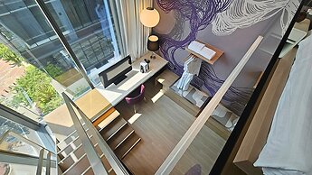 Studio M Hotel Singapore