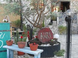 Villa Anri