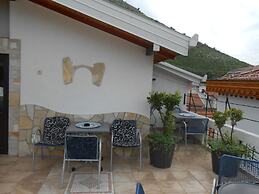 Villa Anri