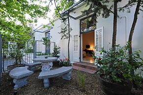 Chapter House Boutique Hotel