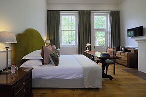 Chapter House Boutique Hotel