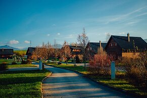 Sojka Resort - Hotel & Drevenice