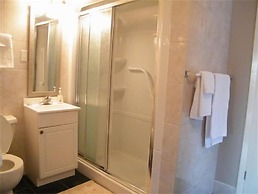 1000 Island Condo Getaway