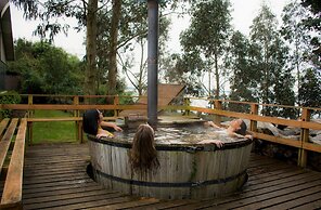 Borde Lago Hotel