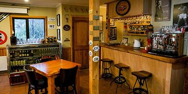 Borde Lago Hotel