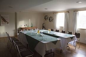 Borde Lago Hotel