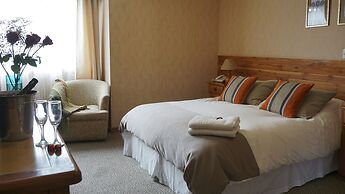 Borde Lago Hotel