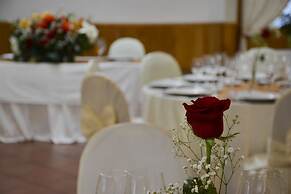 Borde Lago Hotel