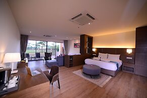 Bella Vista Waterfront Resort