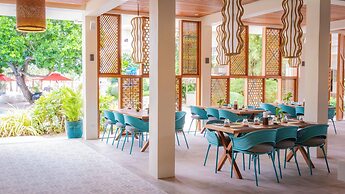 Costabella Tropical Beach Hotel