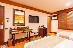 Costabella Tropical Beach Hotel