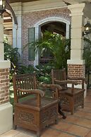 Costabella Tropical Beach Hotel