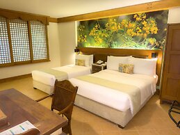 Costabella Tropical Beach Hotel
