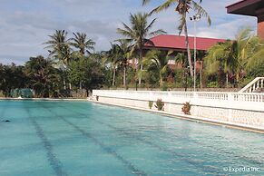 Fort Ilocandia Resort Hotel