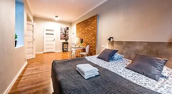 Flamingo Hostel