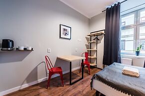 Flamingo Hostel