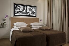 Chic Hotel