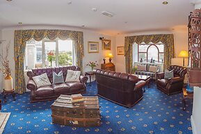 Abbey Lodge