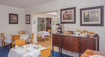 Abbey Lodge