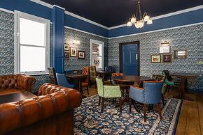 The Pied Bull