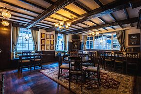 The Pied Bull