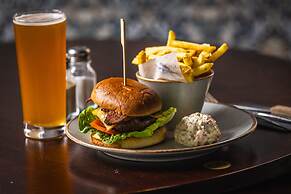 The Pied Bull