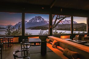 Hotel Lago Grey