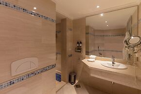 SUNRISE Crystal Bay Resort - Grand Select