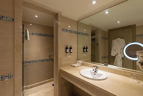 SUNRISE Crystal Bay Resort - Grand Select