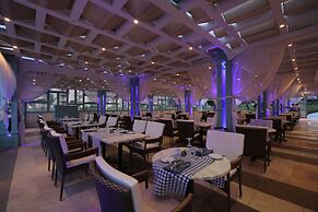 SUNRISE Crystal Bay Resort - Grand Select