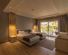 SUNRISE Crystal Bay Resort - Grand Select